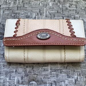 B.O.C. Women's Tan and Cream Wallet